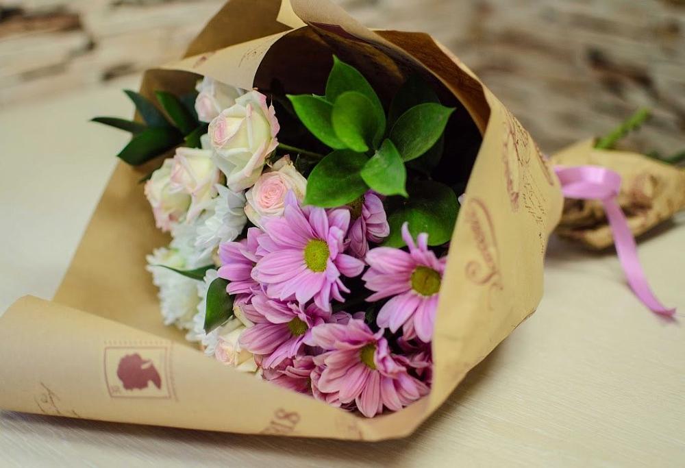 Букет цветов из: Розы и Хризантемы в Лахденпохье