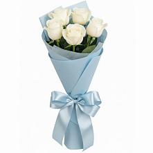 Букет 5 Белых роз Проуд в Лахденпохье