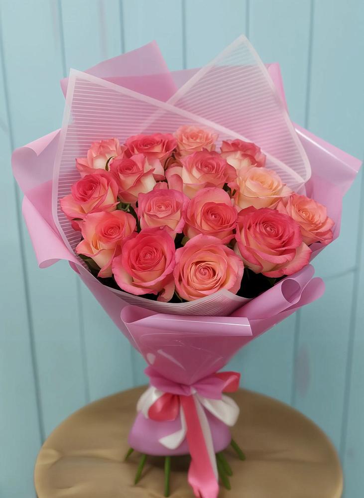 Букет 15 Розовых роз Равель в Лахденпохье