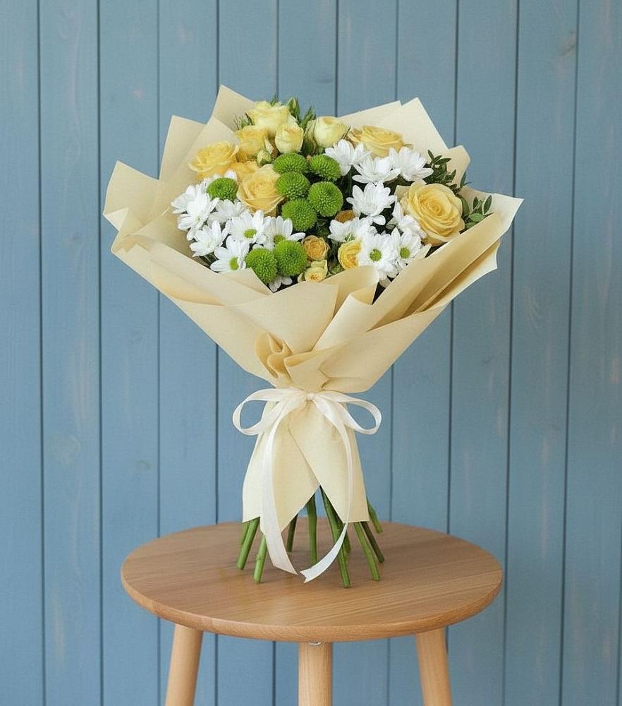 Букет цветов из: Хризантемы и Розы в Лахденпохье