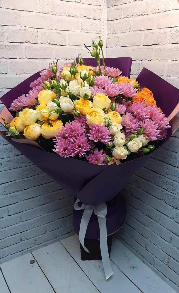Букет цветов из: Хризантемы и Розы в Лахденпохье