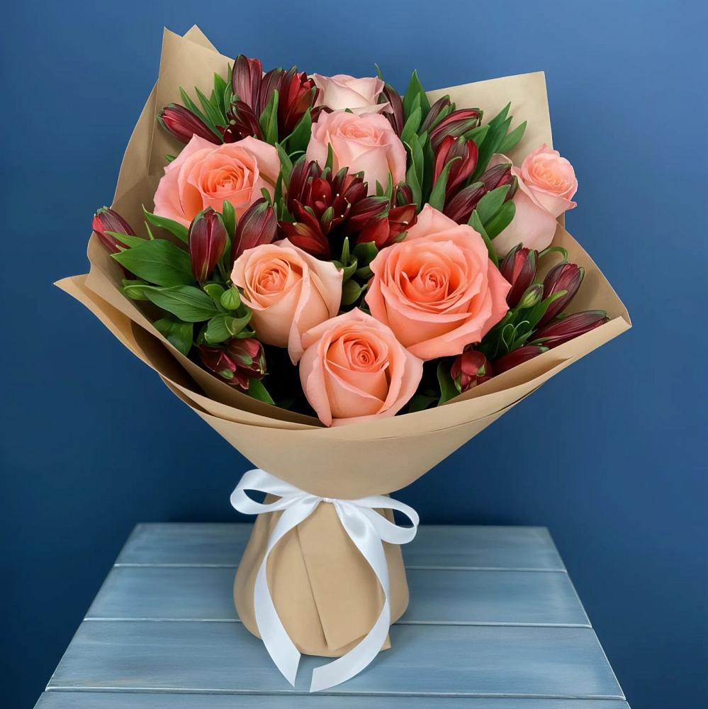 Букет цветов из: Розы и Альстромерии в Лахденпохье