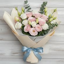 Букет цветов из:  Лизиантусы в Лахденпохье