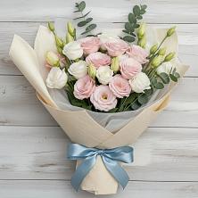 Букет цветов из:  Лизиантусы в Лахденпохье