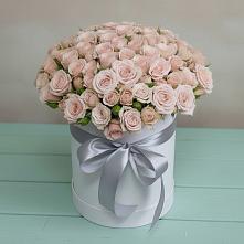 Цветочная композиция из Розы в шляпной коробке в Лахденпохье