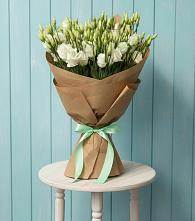 Букет цветов из:  Лизиантусы в Лахденпохье