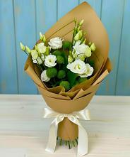 Букет цветов из:  Хризантемы и Лизиантусы #REPLACE_PRED# Лахденпохье