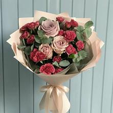 Букет цветов из:  Гвоздики и Розы в Лахденпохье