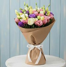 Букет цветов из:  Лизиантусы в Лахденпохье